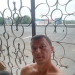 Maks, 42