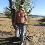 Aleksey, 47 (1 , 0 )