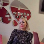 Lia, 49